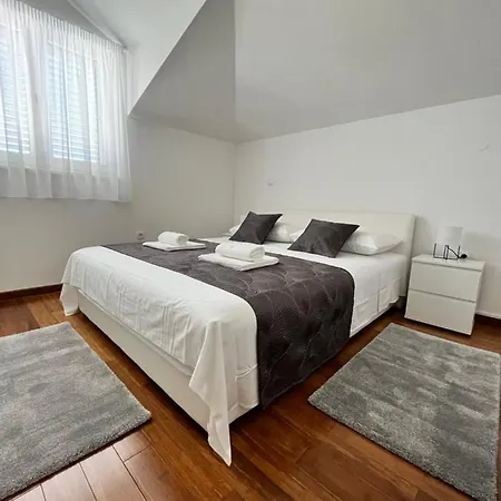 Sky - Beautiful Rooftop With Shared Pool Apartamento Split