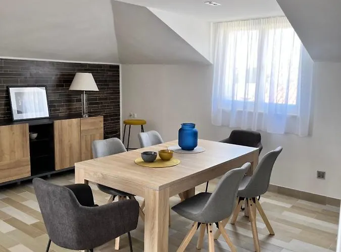 Sky - Beautiful Rooftop With Shared Pool * Split