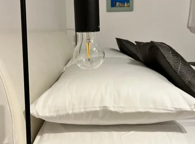 Sky - Beautiful Rooftop With Shared Pool *