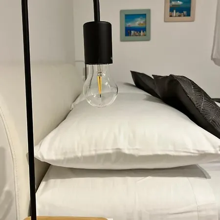 Sky - Beautiful Rooftop With Shared Pool *