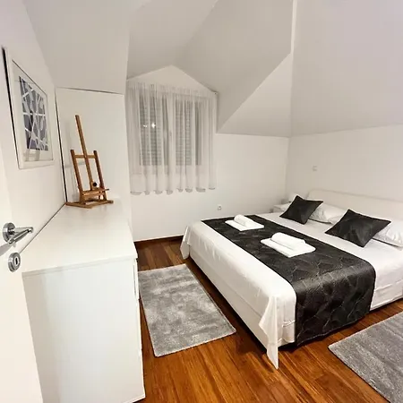 Sky - Beautiful Rooftop With Shared Pool * Split