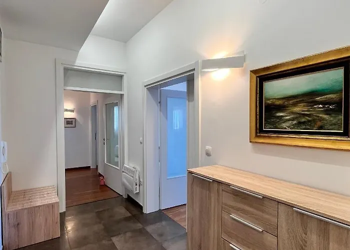 Sky - Beautiful Rooftop With Shared Pool Apartmán *