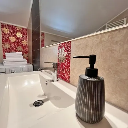 Sky - Beautiful Rooftop With Shared Pool